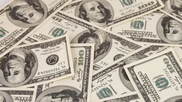 financial myths WalktheChat_wechat-ads-1