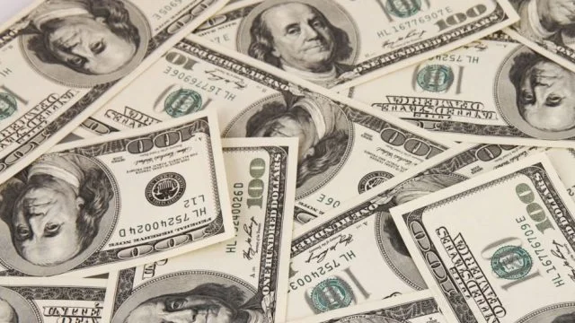 financial myths WalktheChat_wechat-ads-1