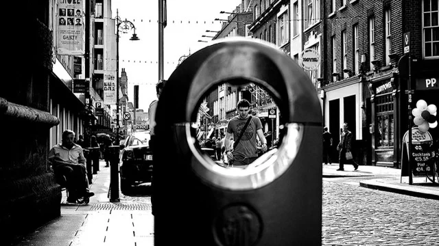 6 Essential Questions for Determining Your Target Market