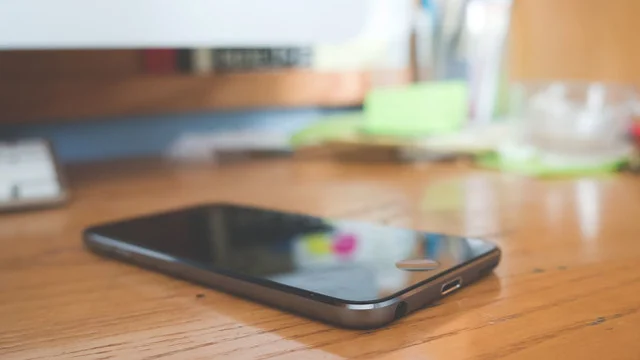 Apple's iOS 9 Has Fastest Adoption Rate, Except It's Buggy AF for Many People