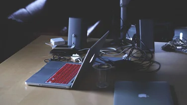 3 Ways to Get Rid of Old Computers Without Getting Hacked