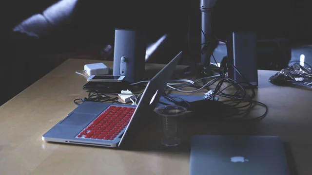3 Ways to Get Rid of Old Computers Without Getting Hacked