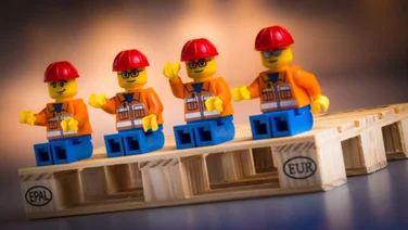 Generalists Are Better Than Specialists
