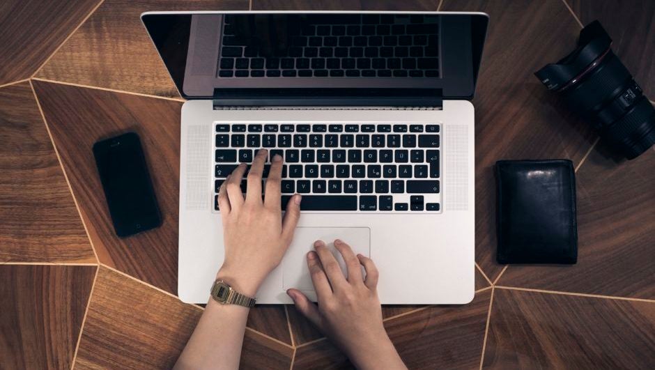 10 Best Entry Level Remote Jobs For New Grads