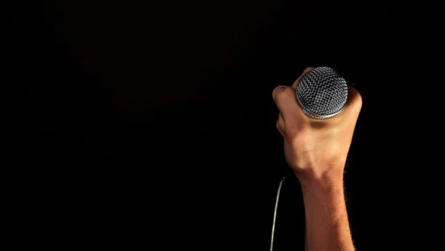 Tech.Co Heads to Chicago for Startups, Stays for the Comedy Public Speaking