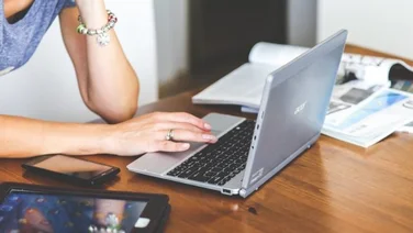 AI blogger money, solopreneurs