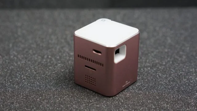 P6 Projector