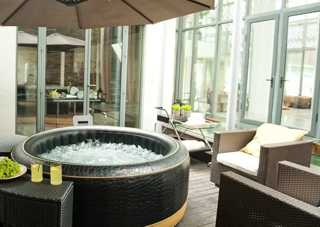 MSpa Luxury Exotic Outdoor Hot Tub Spa