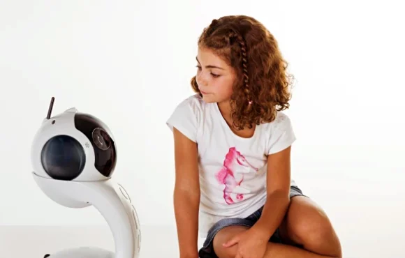 Q.Bo Robot