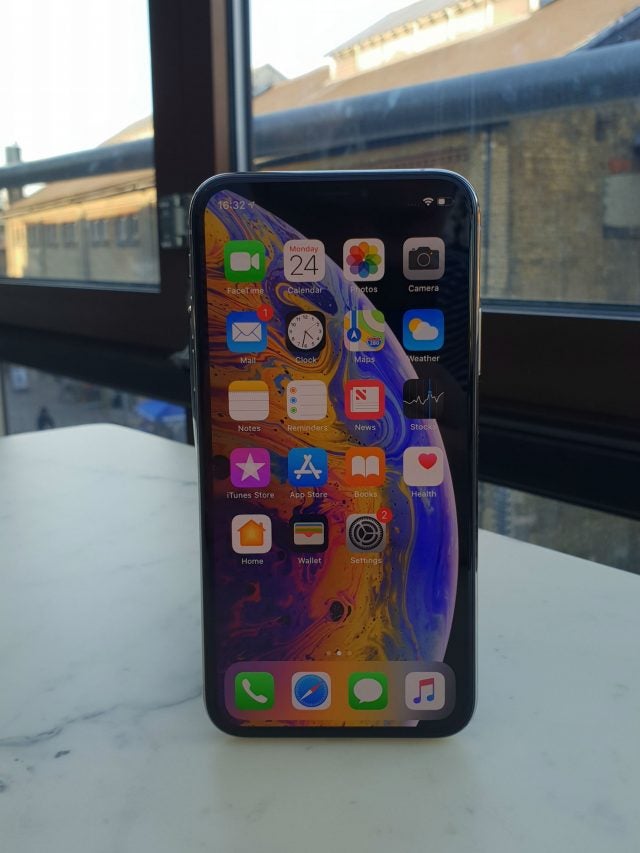 Apple iPhone XS Review Front