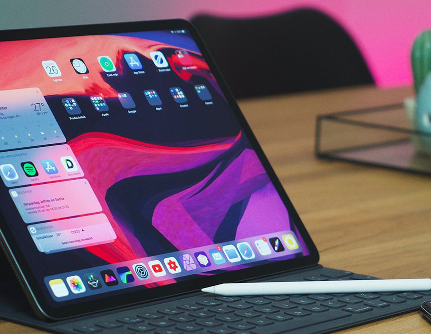 Chromebook vs Tablet Which is Best? Tech.co