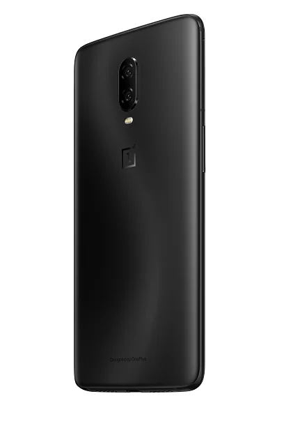 The back of the Midnight Black Oneplus 6T