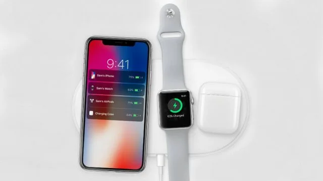 Apple AirPower with iPhone Apple Watch Airpod Case