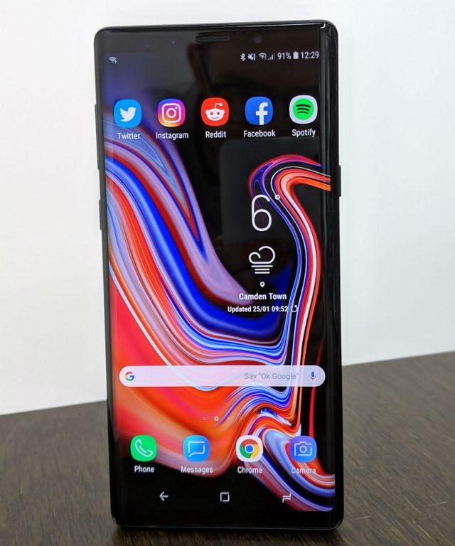 samsung galaxy note 9 review standing up home screen