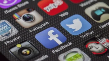 Facebook's Apple app premissions are revoked