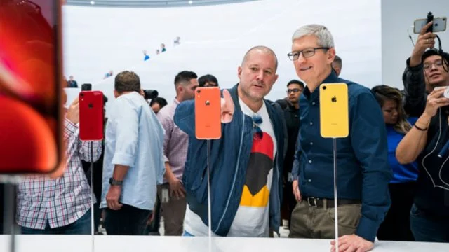jony ive tim cook