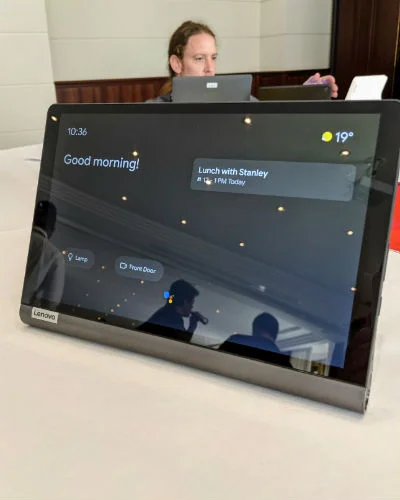 lenovo yoga smart tab