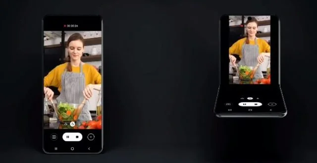 Samsung clamshell phone folded