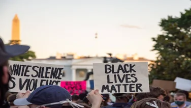 people protesting at BLM demostration