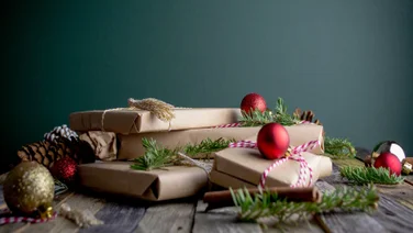 Holiday season supply chain