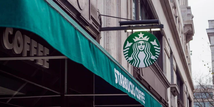Starbucks: Return to office