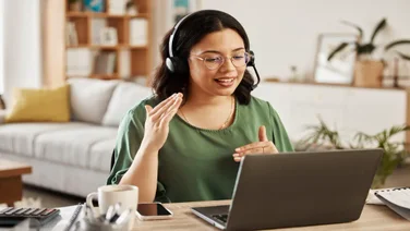Remote worker using a VoIP service