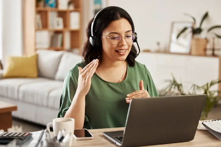 Remote worker using a VoIP service