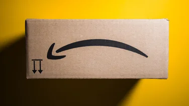 Amazon Prime box with an upsidown arrow