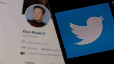 Elon Musk on Twitter Screen