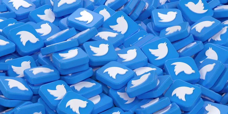 Image of lots of Twitter logos