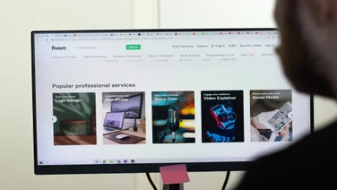 Freelancer looking at the Fiverr website