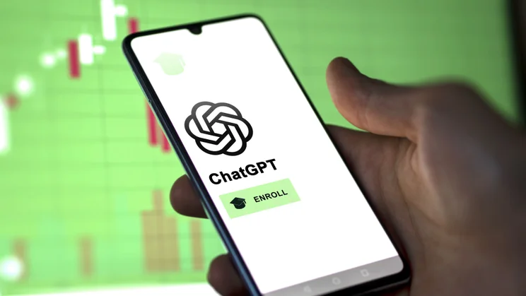ChatGPT course on smartphone