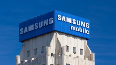 Samsung advertisement on building