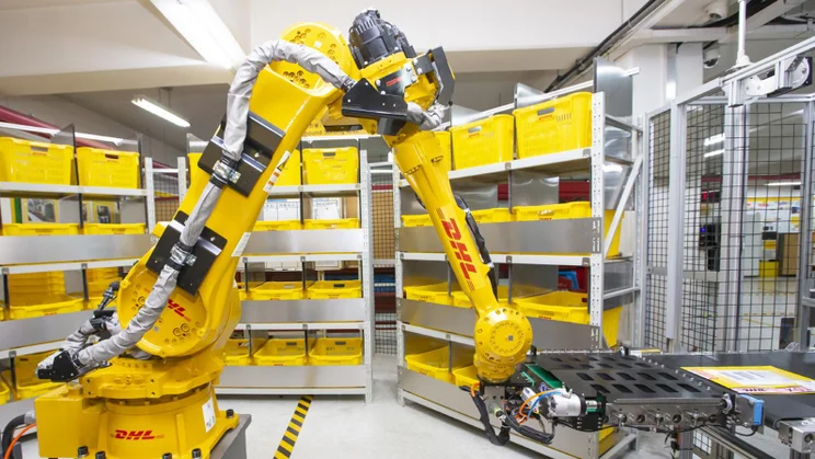 DHL Robot picking arm
