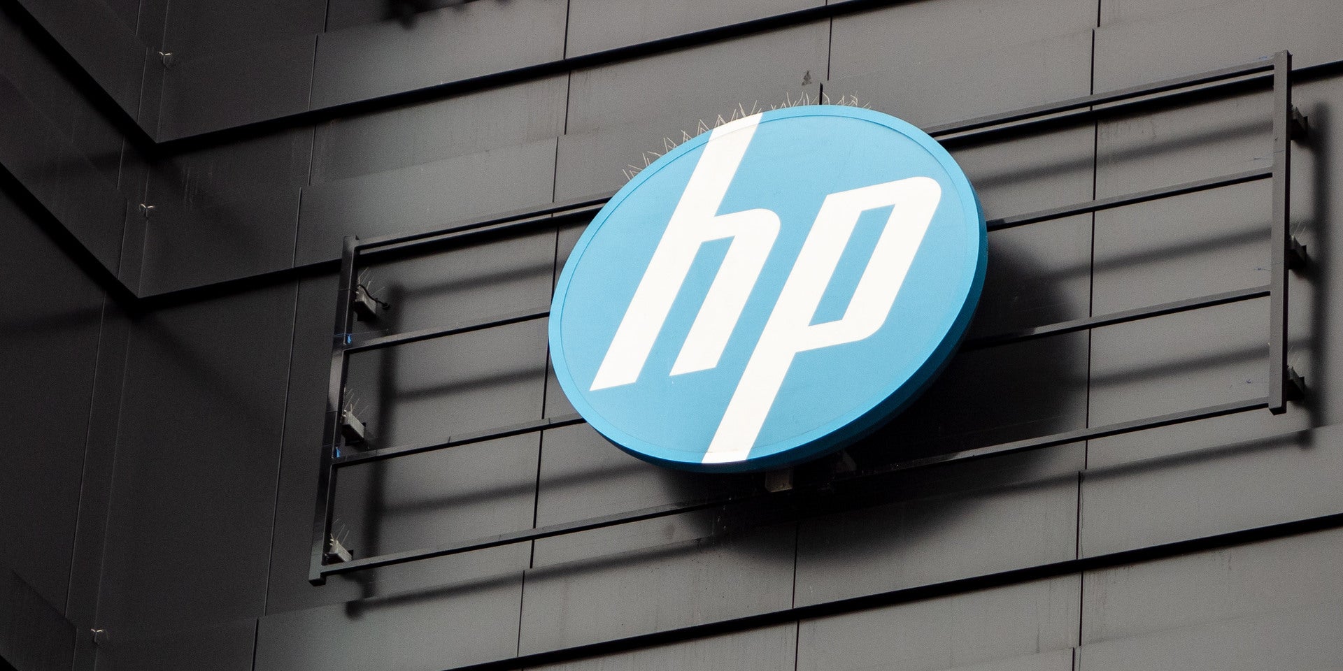 HP to Lay Off Thousands of Employees in AI Push